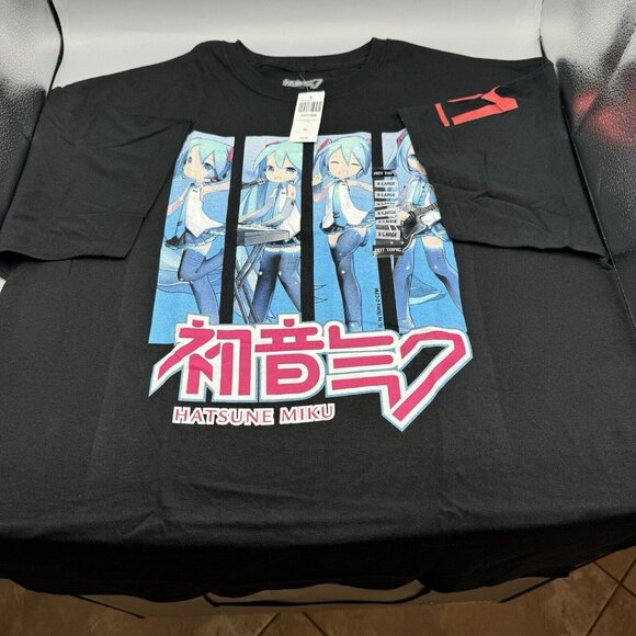 Hatsune Miku Panels T-Shirt X-LARGE New - Picture 1 of 6
